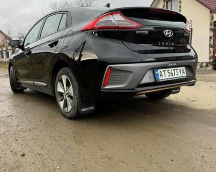 Черный Хендай Ioniq, объемом двигателя 0 л и пробегом 93 тыс. км за 12200 $, фото 4 на Automoto.ua