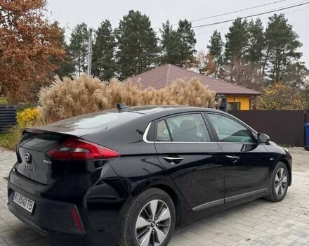 Черный Хендай Ioniq, объемом двигателя 1.6 л и пробегом 139 тыс. км за 16000 $, фото 1 на Automoto.ua