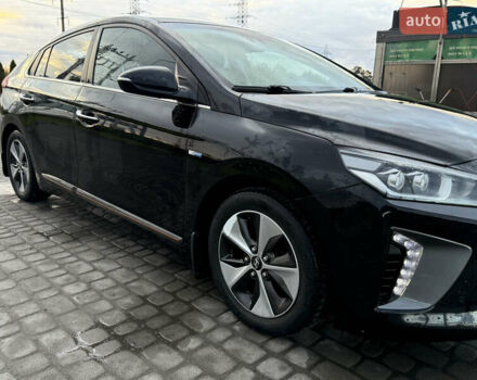 Черный Хендай Ioniq, объемом двигателя 0 л и пробегом 145 тыс. км за 12499 $, фото 14 на Automoto.ua