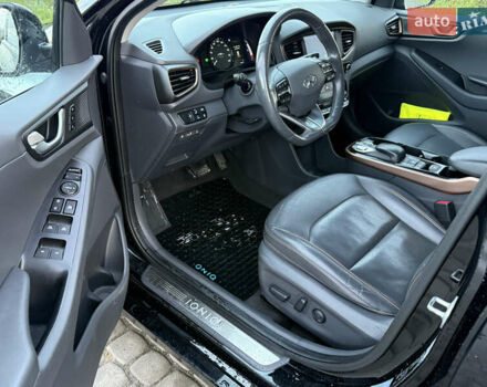 Черный Хендай Ioniq, объемом двигателя 0 л и пробегом 145 тыс. км за 12499 $, фото 31 на Automoto.ua