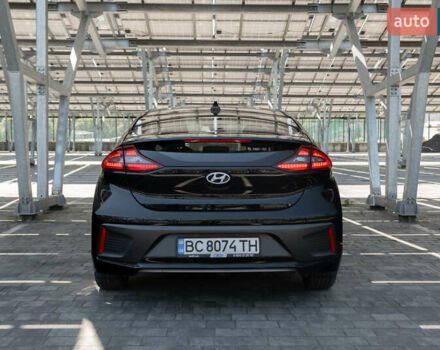 Чорний Хендай Ioniq, об'ємом двигуна 1.58 л та пробігом 53 тис. км за 15850 $, фото 1 на Automoto.ua