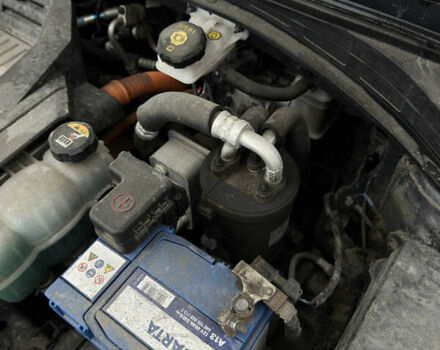 Черный Хендай Ioniq, объемом двигателя 0 л и пробегом 134 тыс. км за 13200 $, фото 59 на Automoto.ua