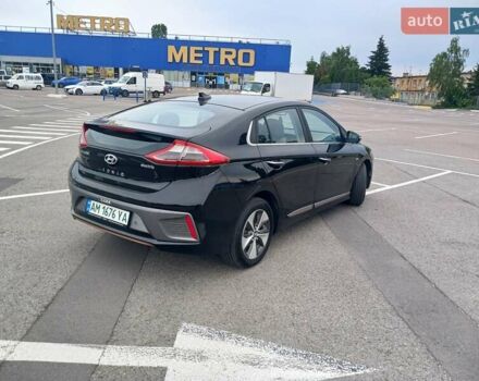 Черный Хендай Ioniq, объемом двигателя 0 л и пробегом 116 тыс. км за 14000 $, фото 6 на Automoto.ua