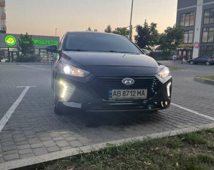 Черный Хендай Ioniq, объемом двигателя 1.58 л и пробегом 165 тыс. км за 15000 $, фото 13 на Automoto.ua