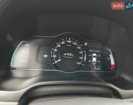 Черный Хендай Ioniq, объемом двигателя 0 л и пробегом 141 тыс. км за 11999 $, фото 10 на Automoto.ua