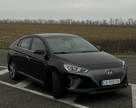 Черный Хендай Ioniq, объемом двигателя 0 л и пробегом 134 тыс. км за 13200 $, фото 1 на Automoto.ua