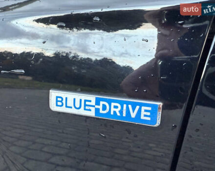 Черный Хендай Ioniq, объемом двигателя 0 л и пробегом 145 тыс. км за 12499 $, фото 51 на Automoto.ua