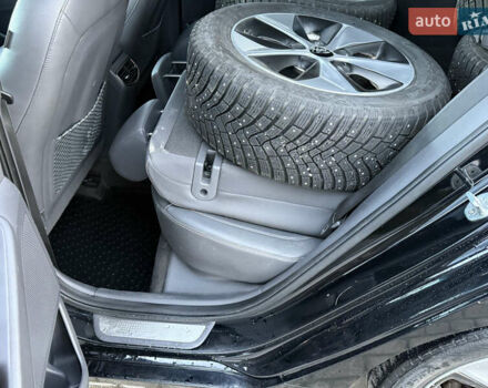 Черный Хендай Ioniq, объемом двигателя 0 л и пробегом 145 тыс. км за 12499 $, фото 70 на Automoto.ua