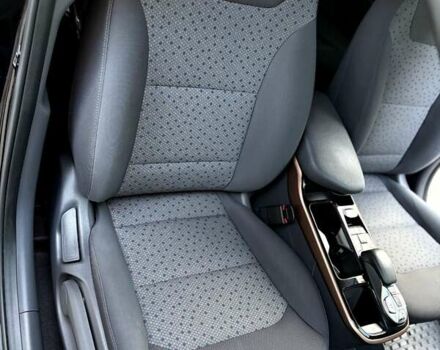 Черный Хендай Ioniq, объемом двигателя 0 л и пробегом 91 тыс. км за 12800 $, фото 57 на Automoto.ua