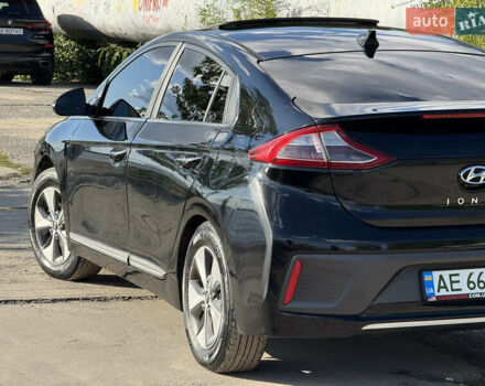 Черный Хендай Ioniq, объемом двигателя 0 л и пробегом 129 тыс. км за 13200 $, фото 10 на Automoto.ua
