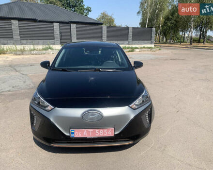 Черный Хендай Ioniq, объемом двигателя 0 л и пробегом 85 тыс. км за 11900 $, фото 1 на Automoto.ua