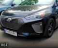 Черный Хендай Ioniq, объемом двигателя 1.6 л и пробегом 250 тыс. км за 11750 $, фото 1 на Automoto.ua