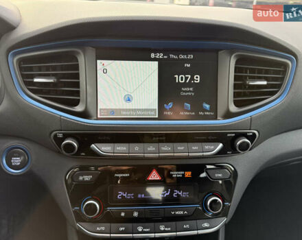 Черный Хендай Ioniq, объемом двигателя 1.6 л и пробегом 77 тыс. км за 15900 $, фото 43 на Automoto.ua
