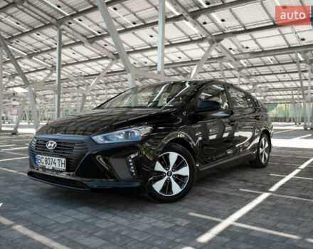 Чорний Хендай Ioniq, об'ємом двигуна 1.58 л та пробігом 53 тис. км за 15850 $, фото 51 на Automoto.ua
