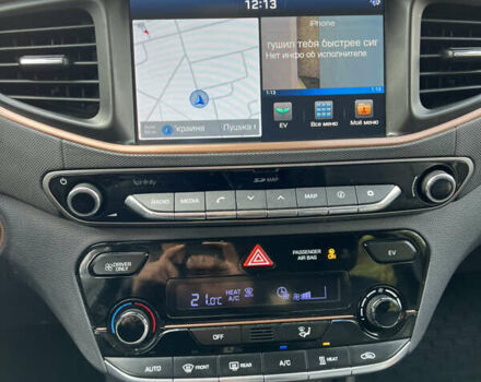 Чорний Хендай Ioniq, об'ємом двигуна 0 л та пробігом 91 тис. км за 14000 $, фото 27 на Automoto.ua