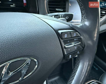 Черный Хендай Ioniq, объемом двигателя 0 л и пробегом 145 тыс. км за 12499 $, фото 53 на Automoto.ua