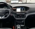 Черный Хендай Ioniq, объемом двигателя 0 л и пробегом 122 тыс. км за 13678 $, фото 11 на Automoto.ua