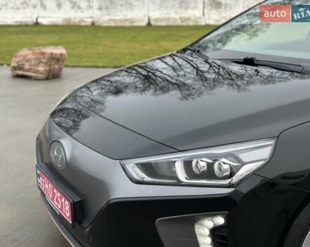 Черный Хендай Ioniq, объемом двигателя 0 л и пробегом 137 тыс. км за 12499 $, фото 8 на Automoto.ua