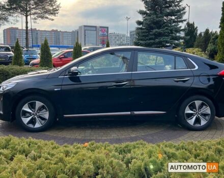 Черный Хендай Ioniq, объемом двигателя 28 л и пробегом 97 тыс. км за 13800 $, фото 3 на Automoto.ua