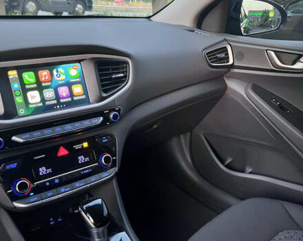 Черный Хендай Ioniq, объемом двигателя 1.58 л и пробегом 165 тыс. км за 15000 $, фото 30 на Automoto.ua