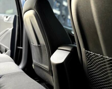 Черный Хендай Ioniq, объемом двигателя 0 л и пробегом 91 тыс. км за 12800 $, фото 75 на Automoto.ua