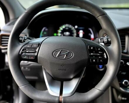 Черный Хендай Ioniq, объемом двигателя 0 л и пробегом 91 тыс. км за 12800 $, фото 50 на Automoto.ua