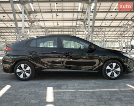 Чорний Хендай Ioniq, об'ємом двигуна 1.58 л та пробігом 53 тис. км за 15850 $, фото 42 на Automoto.ua