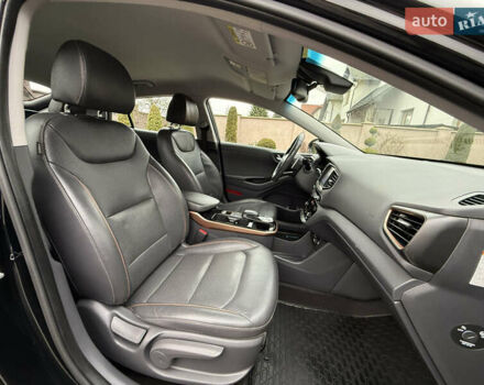 Черный Хендай Ioniq, объемом двигателя 0 л и пробегом 100 тыс. км за 14200 $, фото 32 на Automoto.ua