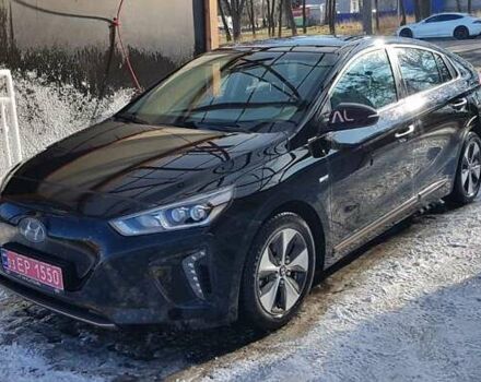 Черный Хендай Ioniq, объемом двигателя 0 л и пробегом 122 тыс. км за 13678 $, фото 32 на Automoto.ua