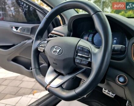 Хендай Ioniq 2018 у Вінниці на Automoto.ua Чорний Хендай Ioniq, об'ємом двигуна 0 л та пробігом 100 тис. км за 13999 $, фото 39 на Automoto.ua