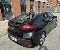 Черный Хендай Ioniq, объемом двигателя 1.58 л и пробегом 53 тыс. км за 15800 $, фото 1 на Automoto.ua
