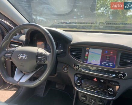 Черный Хендай Ioniq, объемом двигателя 0 л и пробегом 85 тыс. км за 11900 $, фото 22 на Automoto.ua