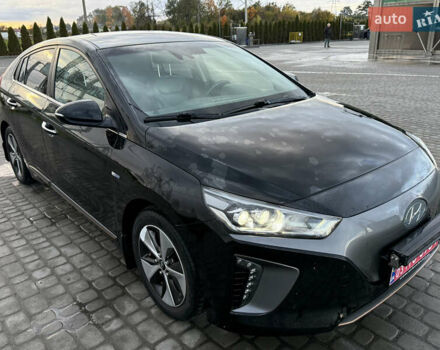 Черный Хендай Ioniq, объемом двигателя 0 л и пробегом 145 тыс. км за 12499 $, фото 6 на Automoto.ua