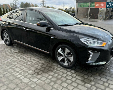 Черный Хендай Ioniq, объемом двигателя 0 л и пробегом 145 тыс. км за 12499 $, фото 12 на Automoto.ua