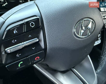 Черный Хендай Ioniq, объемом двигателя 0 л и пробегом 145 тыс. км за 12499 $, фото 52 на Automoto.ua