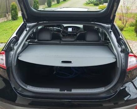 Черный Хендай Ioniq, объемом двигателя 0 л и пробегом 96 тыс. км за 13750 $, фото 13 на Automoto.ua