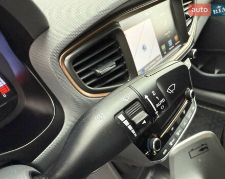 Черный Хендай Ioniq, объемом двигателя 0 л и пробегом 100 тыс. км за 14200 $, фото 19 на Automoto.ua