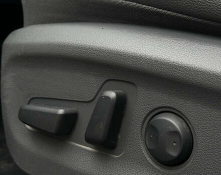 Черный Хендай Ioniq, объемом двигателя 0 л и пробегом 134 тыс. км за 13200 $, фото 19 на Automoto.ua