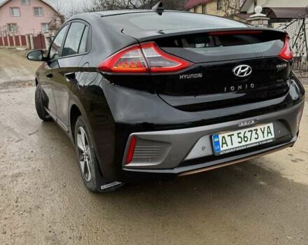 Черный Хендай Ioniq, объемом двигателя 0 л и пробегом 93 тыс. км за 12200 $, фото 9 на Automoto.ua