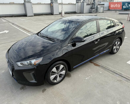 Черный Хендай Ioniq, объемом двигателя 1.6 л и пробегом 77 тыс. км за 15750 $, фото 73 на Automoto.ua