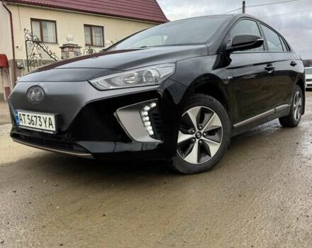Черный Хендай Ioniq, объемом двигателя 0 л и пробегом 93 тыс. км за 12200 $, фото 2 на Automoto.ua