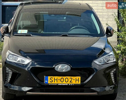 Черный Хендай Ioniq, объемом двигателя 0 л и пробегом 122 тыс. км за 13678 $, фото 47 на Automoto.ua