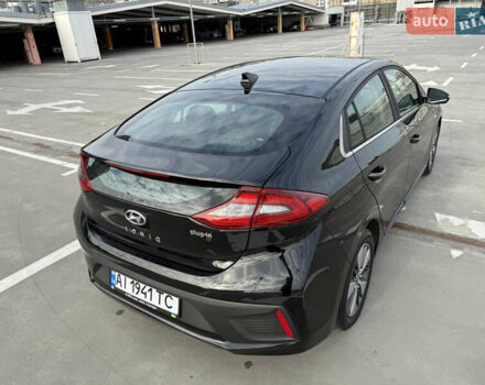 Черный Хендай Ioniq, объемом двигателя 1.6 л и пробегом 77 тыс. км за 15750 $, фото 79 на Automoto.ua