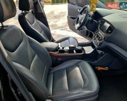 Хендай Ioniq 2018 у Вінниці на Automoto.ua Чорний Хендай Ioniq, об'ємом двигуна 0 л та пробігом 100 тис. км за 13999 $, фото 47 на Automoto.ua