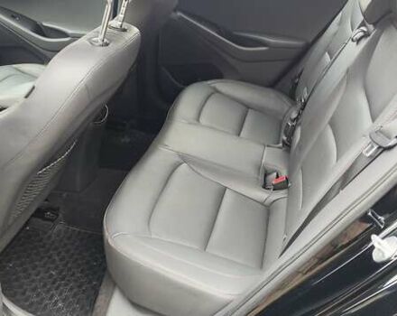 Черный Хендай Ioniq, объемом двигателя 0 л и пробегом 96 тыс. км за 13750 $, фото 12 на Automoto.ua