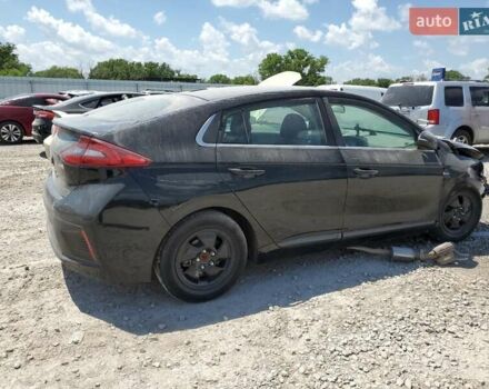 Черный Хендай Ioniq, объемом двигателя 1.58 л и пробегом 155 тыс. км за 2900 $, фото 2 на Automoto.ua