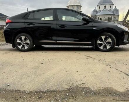 Черный Хендай Ioniq, объемом двигателя 0 л и пробегом 93 тыс. км за 12200 $, фото 8 на Automoto.ua