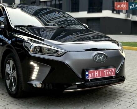 Черный Хендай Ioniq, объемом двигателя 0 л и пробегом 91 тыс. км за 12800 $, фото 4 на Automoto.ua
