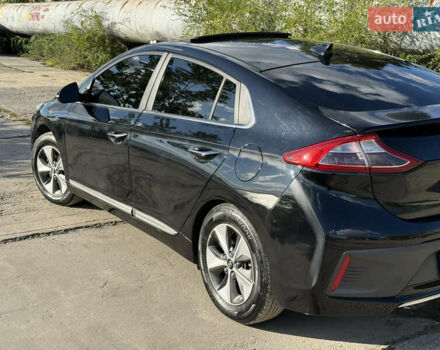 Черный Хендай Ioniq, объемом двигателя 0 л и пробегом 129 тыс. км за 13200 $, фото 16 на Automoto.ua