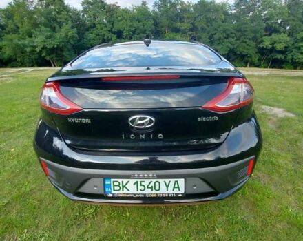 Черный Хендай Ioniq, объемом двигателя 0 л и пробегом 142 тыс. км за 13500 $, фото 15 на Automoto.ua